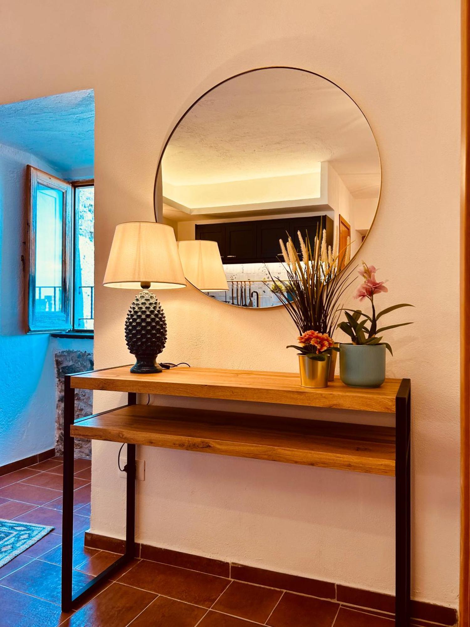 Casa Vacanze Irene Scalea Exteriér fotografie